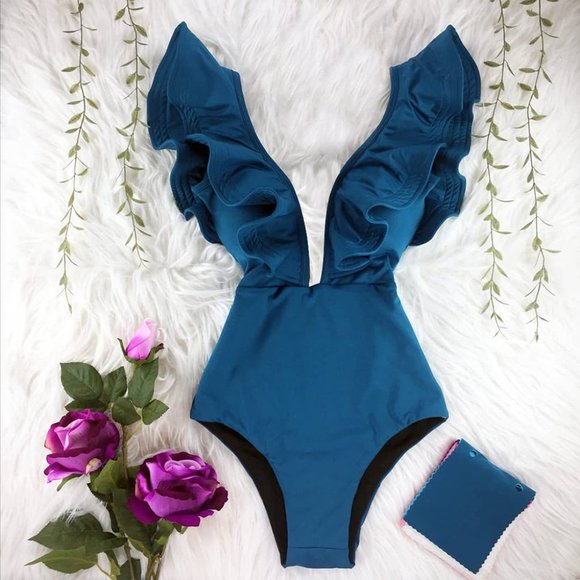 New One Piece Swimsuit Ruffle Shoulder - Picture 1 of 4